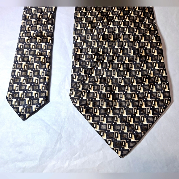 Filograna Uomo 💯 Silk Men's Necktie 57-60" x 3.75" Black/Tan Herringbone Italy - Picture 7 of 9